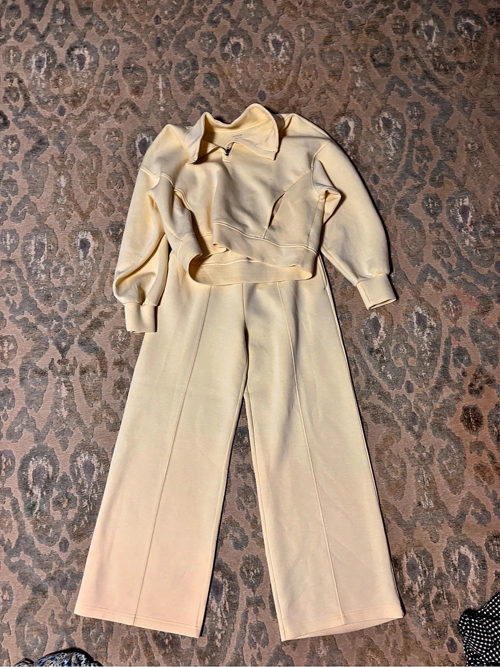 Old Navy Girls Cream Matching Set XXL (18) Like New
